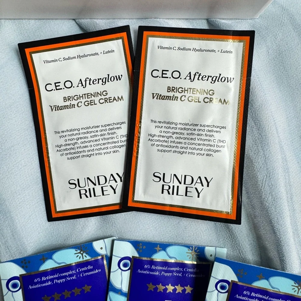 ✨ Sunday Riley Skincare Discovery Travel Bundle + 9 Samples! ✨